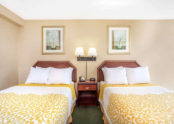 Days Inn By Wyndham College Park