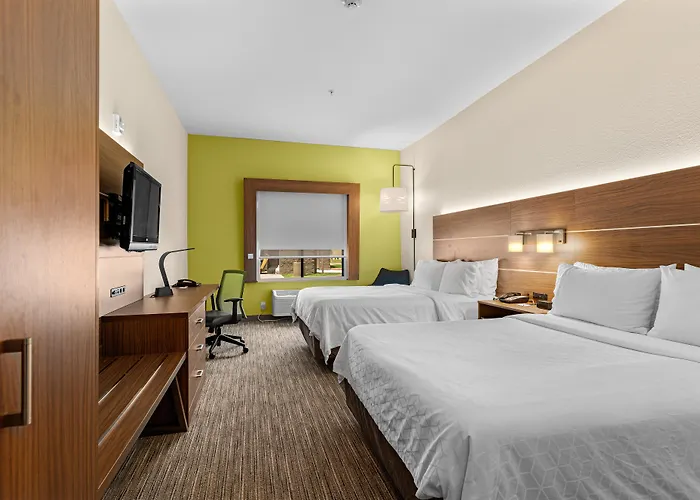 Holiday Inn Express & Suites Van Buren-Ft Smith Area
