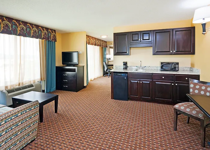 Holiday Inn Express Hotel & Suites Somerset Central By Ihg