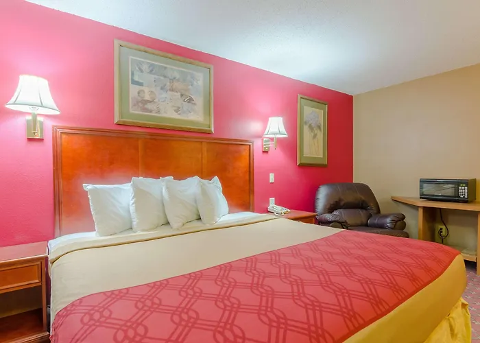 Rodeway Inn Mitchell