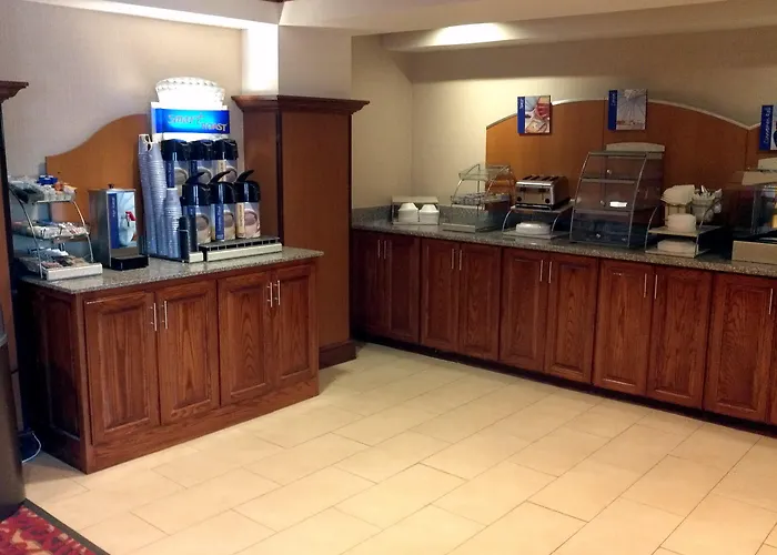 Holiday Inn Express & Suites Greenville By Ihg