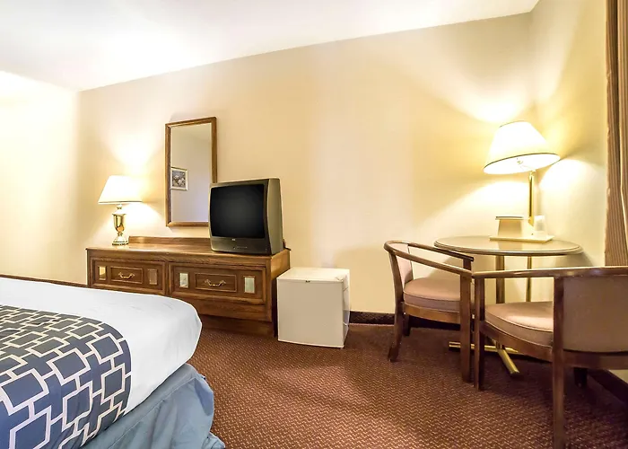 Econo Lodge Inn & Suites Sandy