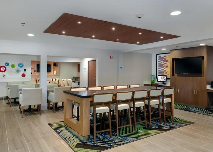 Holiday Inn Express Alpharetta - Roswell By Ihg