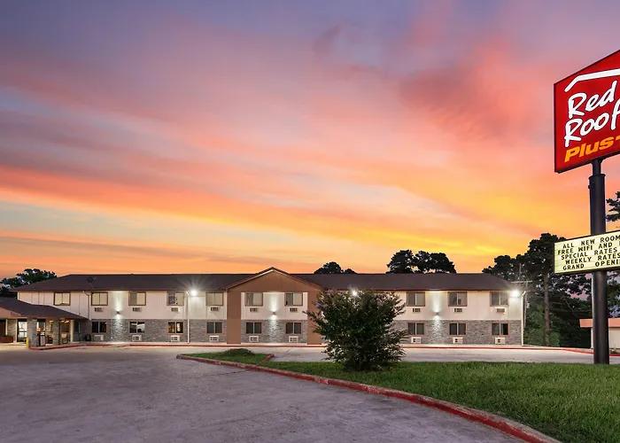 Red Roof Inn Plus+ Huntsville