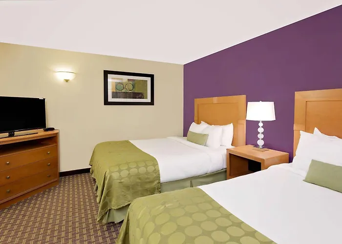 Ramada By Wyndham Marquette