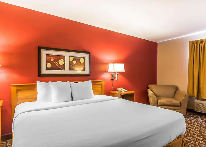 Quality Inn & Suites Chesterfield Village