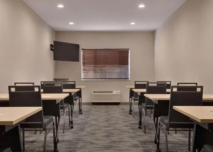 Country Inn & Suites By Radisson, Brookings