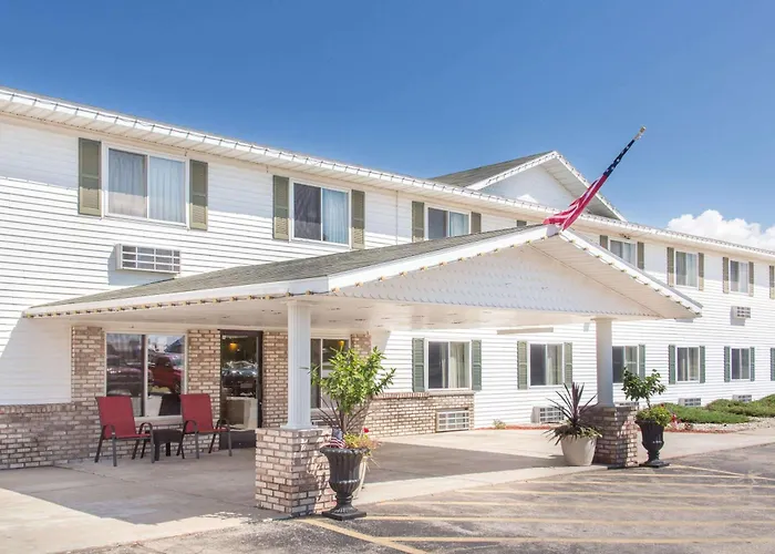 Super 8 By Wyndham Escanaba