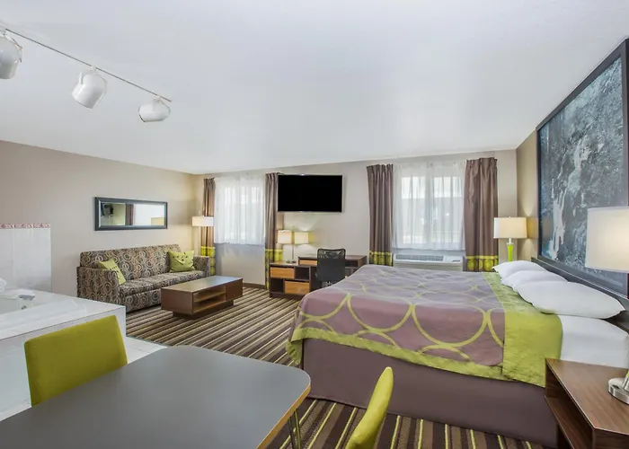 Super 8 By Wyndham Brookings