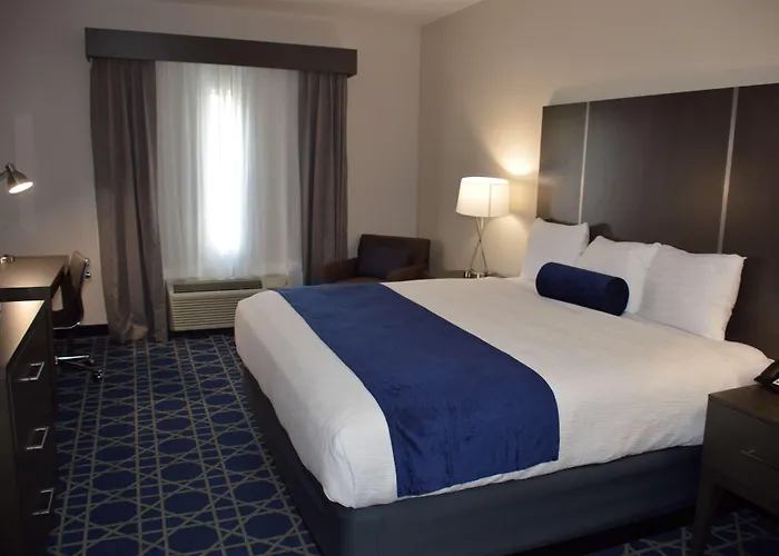 Best Western Plus Rama Inn & Suites