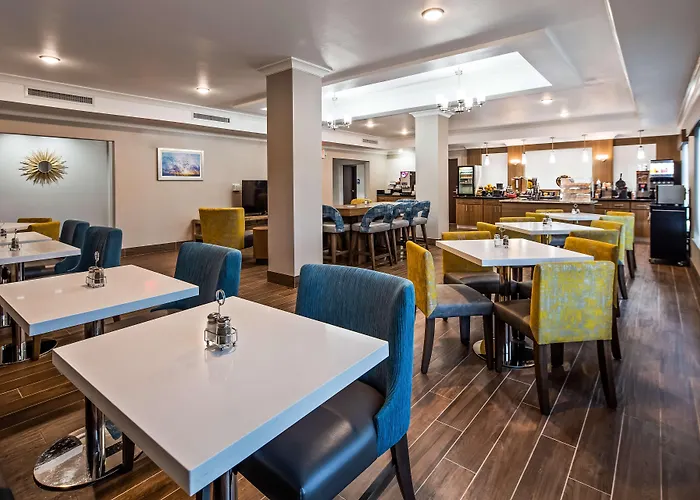Best Western Plus Rama Inn & Suites