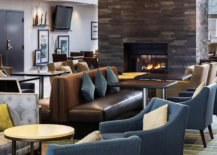 Hampton Inn & Suites Lincolnshire