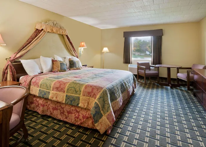 Days Inn By Wyndham Batavia Darien Lake Theme Park