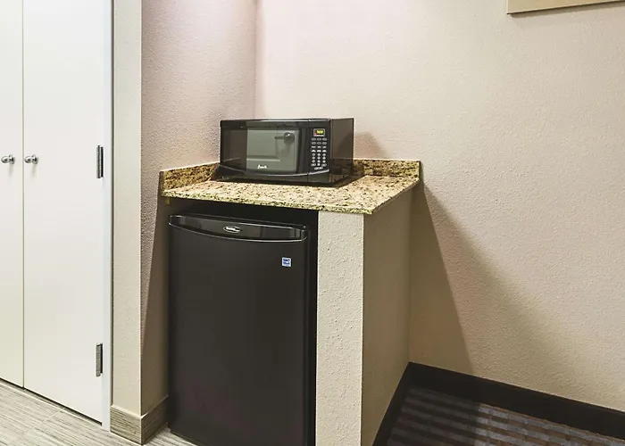 La Quinta Inn & Suites Casino And Bar By Wyndham Glendive