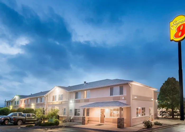 Super 8 By Wyndham Trinidad
