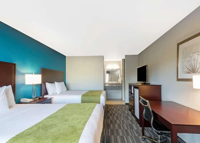 Days Inn By Wyndham Snyder