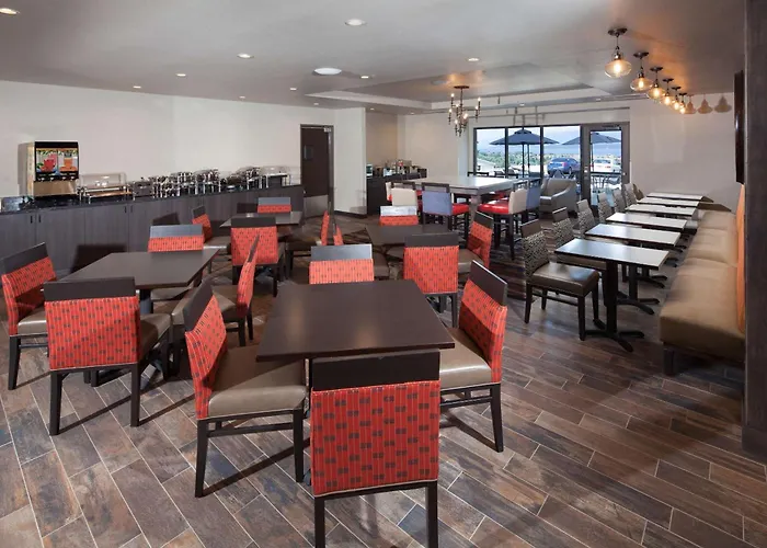 Red Lion Ridgewater Inn & Suites Polson