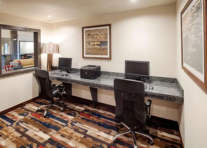 Red Lion Ridgewater Inn & Suites Polson