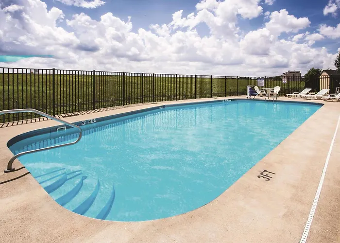 La Quinta By Wyndham Evansville