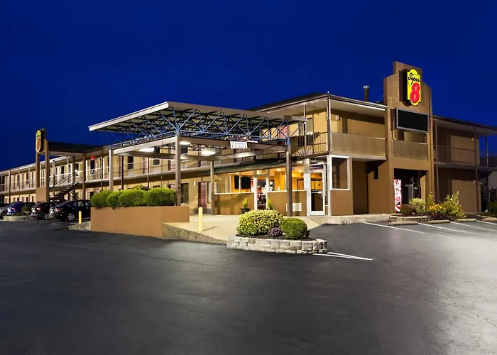 Super 8 By Wyndham Jackson