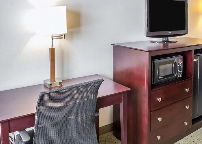 Econo Lodge Ames