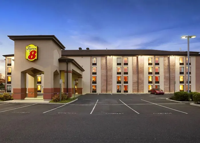 Super 8 By Wyndham Mount Laurel