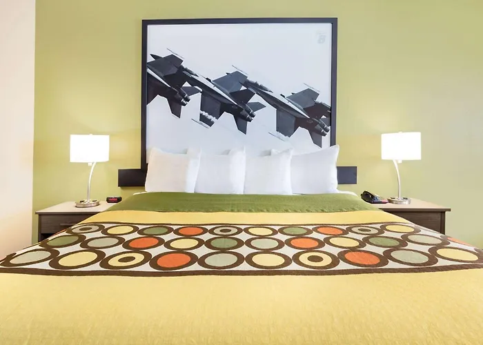 Super 8 By Wyndham Kokomo