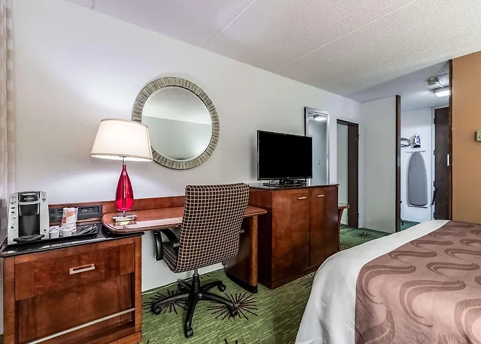 Quality Inn & Suites Albert Lea