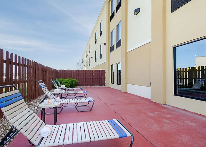 Comfort Inn & Suites Hutchinson