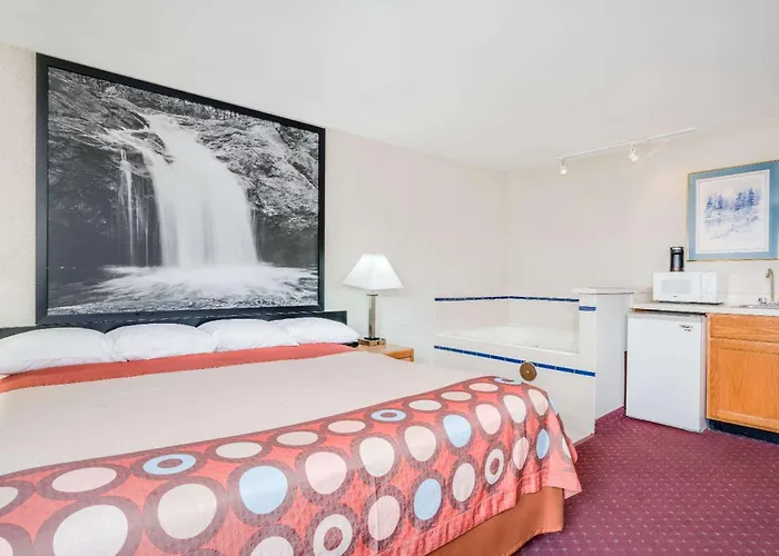 Super 8 By Wyndham Tomah Wisconsin