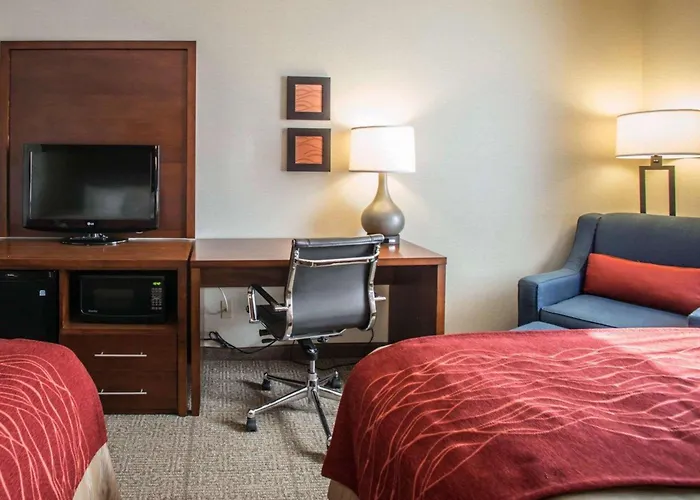 Quality Inn & Suites Boonville - Columbia