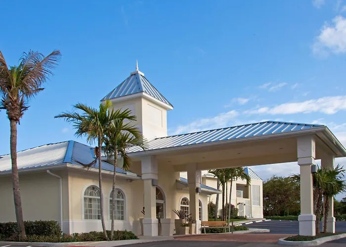 Holiday Inn Express- North Palm Beach And Ihg Hotel