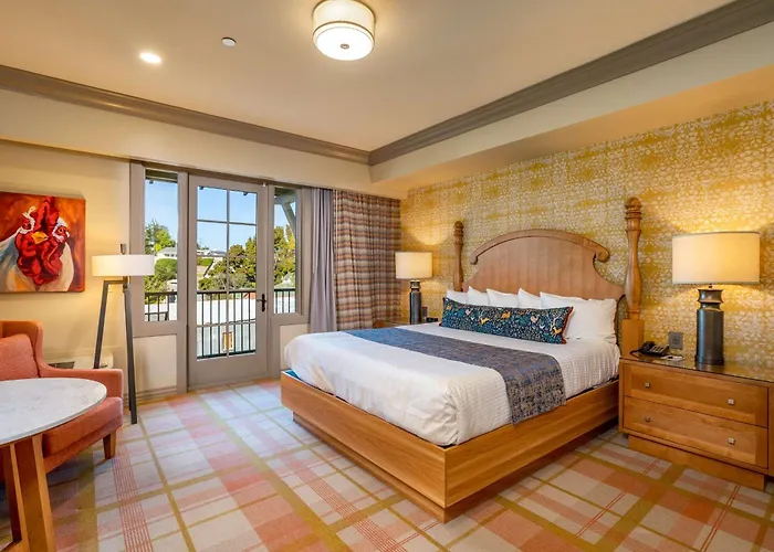 The Agrarian Hotel; Best Western Signature Collection