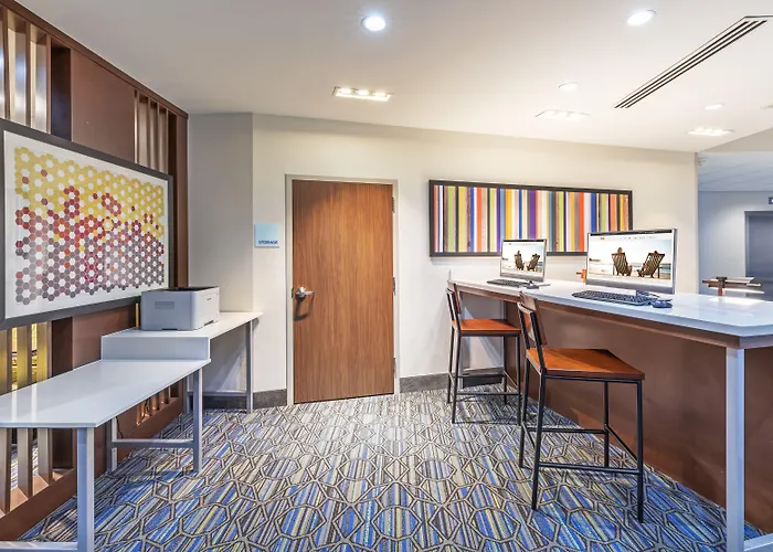 Holiday Inn Express & Suites Parsons By Ihg