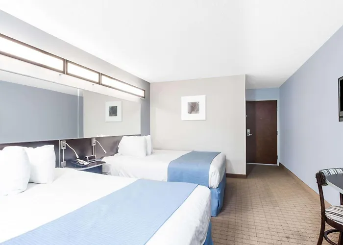 Microtel Inn & Suites Bath