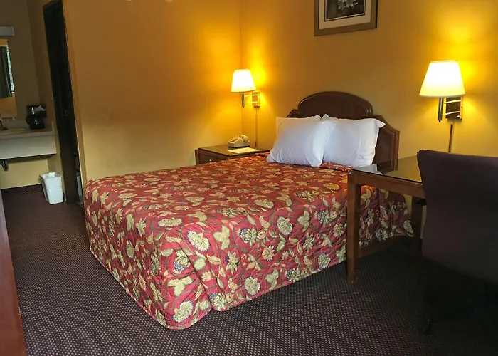 Days Inn By Wyndham York Alabama