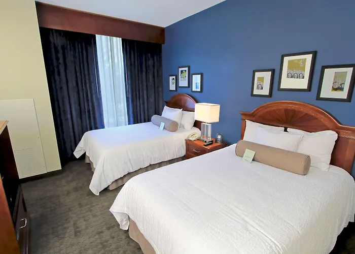 Hilton Garden Inn Westbury