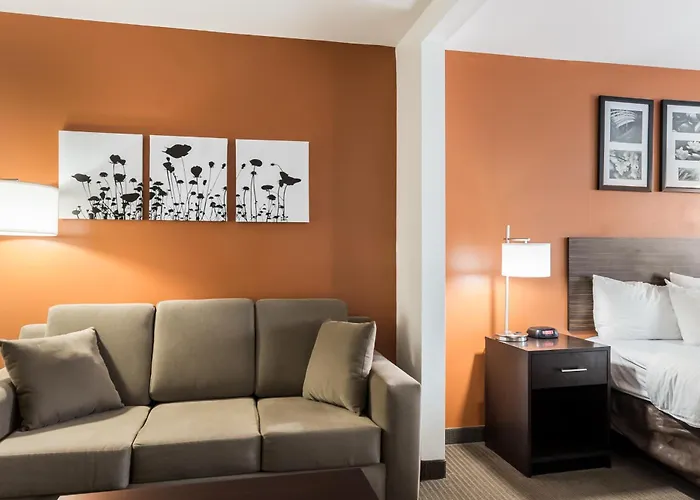 Sleep Inn & Suites North Liberty - Liberty City