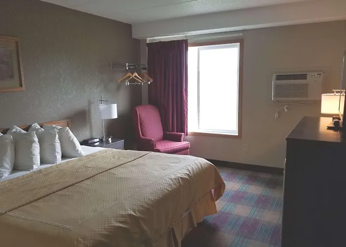 Super 8 By Wyndham Glenwood