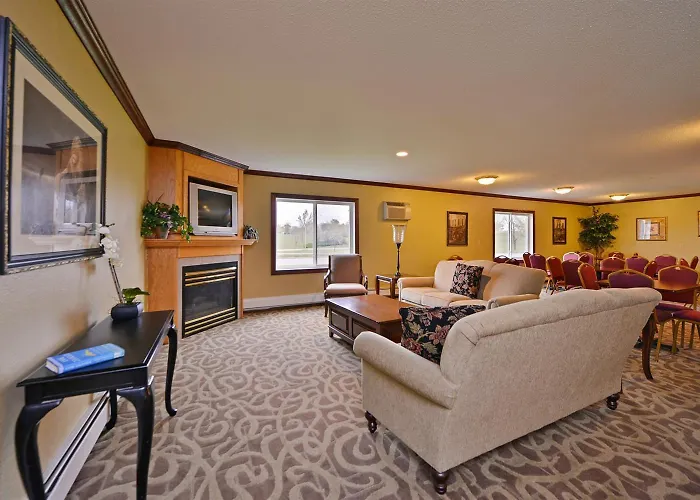 Super 8 By Wyndham Glenwood