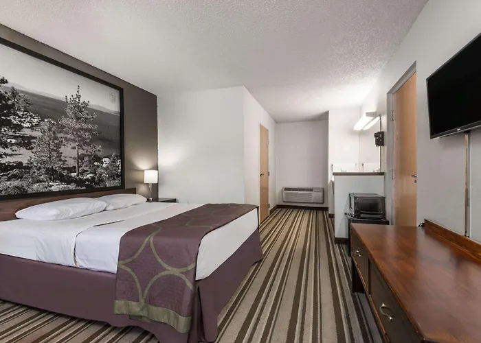 Super 8 By Wyndham Fernley