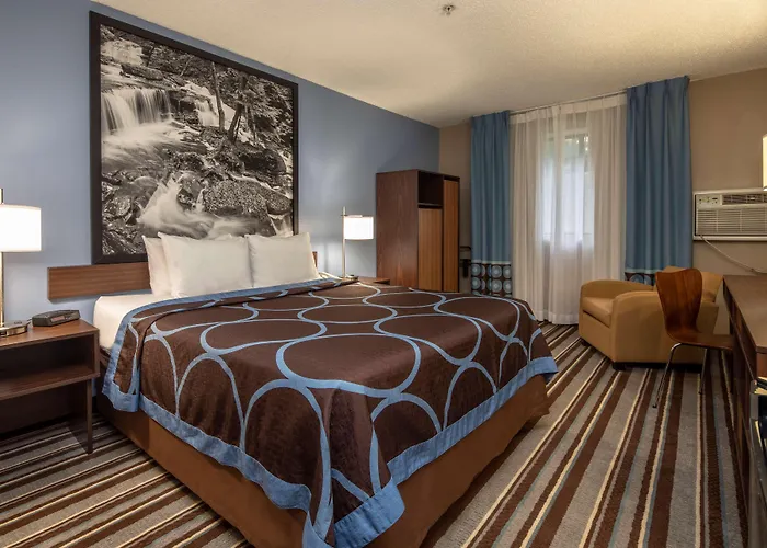 Super 8 By Wyndham Steubenville