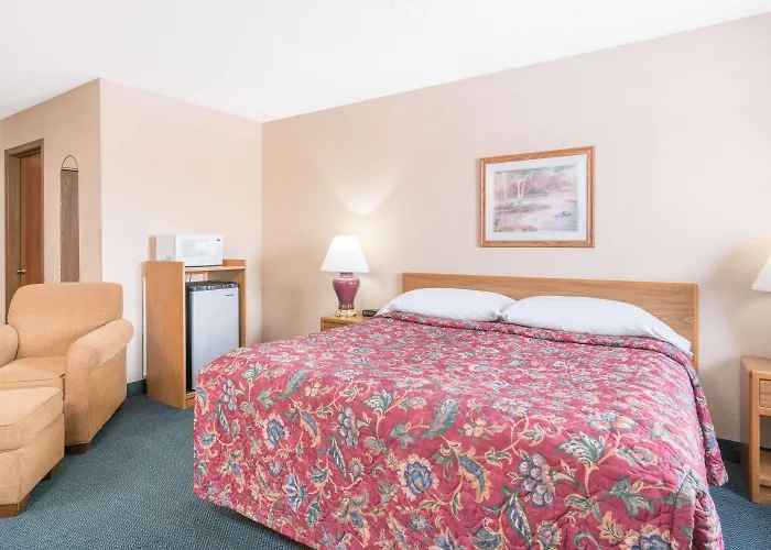 Super 8 By Wyndham Superior Wi
