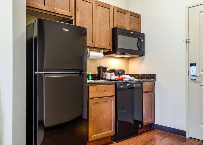 Mainstay Suites Hackberry Sportsman'S Lodge