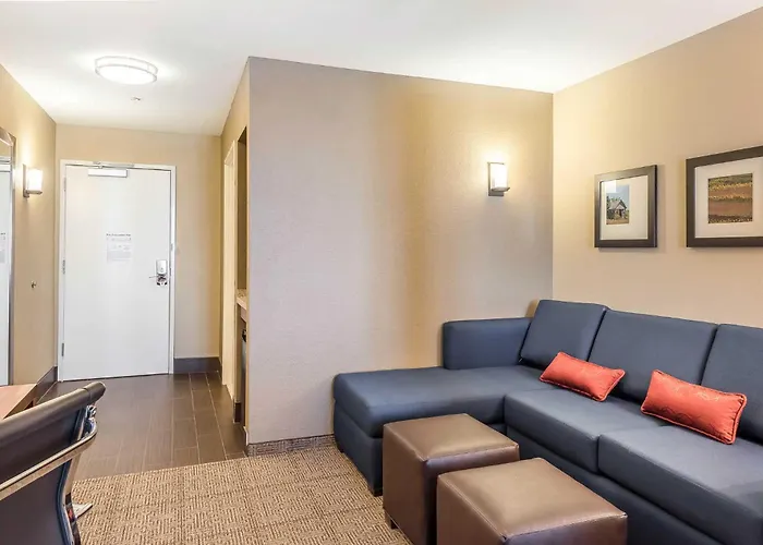 Comfort Inn & Suites Sidney I-80