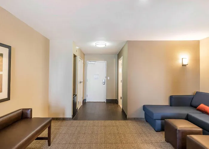 Comfort Inn & Suites Sidney I-80