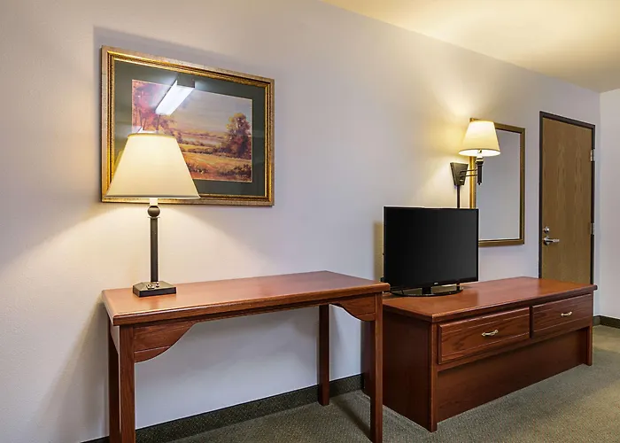 Rodeway Inn Larned