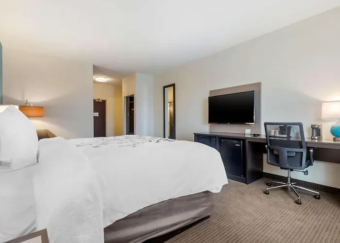 Sleep Inn & Suites Bricktown - Near Medical Center