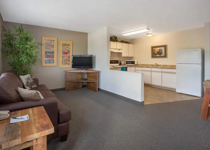 Travelodge By Wyndham Gardiner Yellowstone Park North Entr