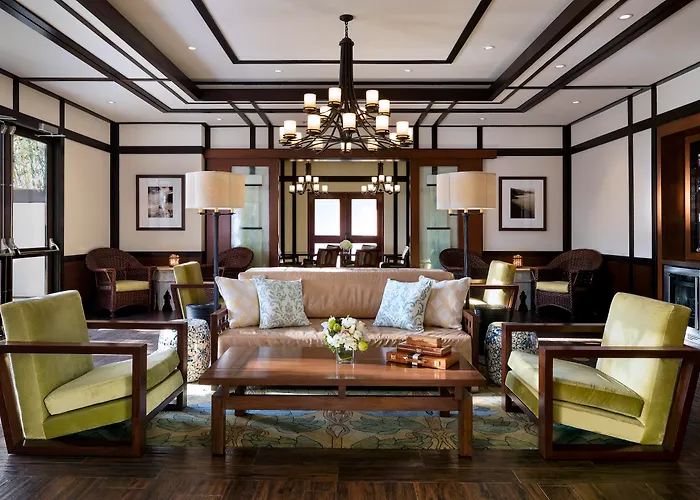 Ambrose Hotel